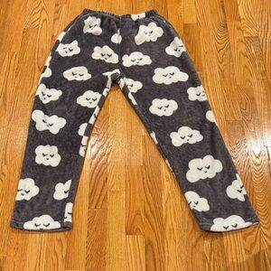 SHEIN Gray Fleece Pajama Bottoms with White Cloud Print